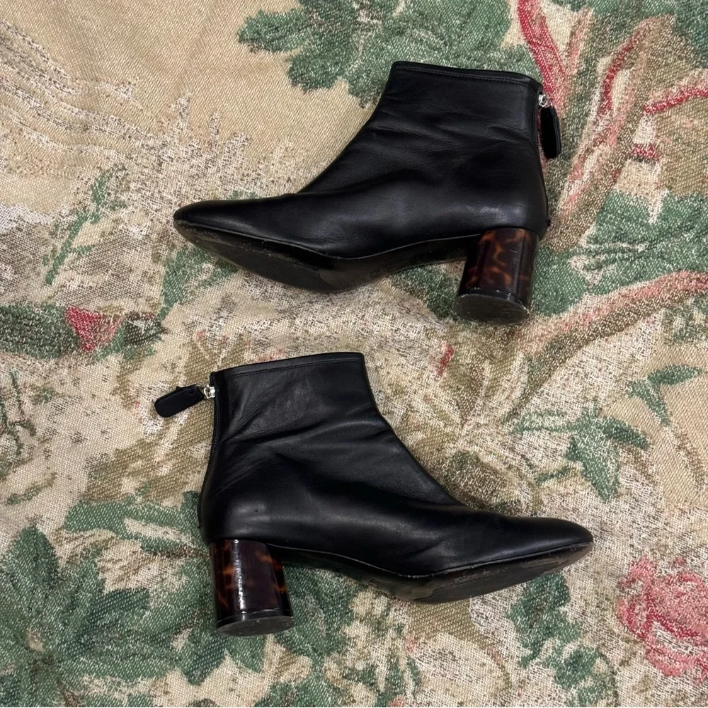AGL | Veta Precious Leather ankle boot with heel / Size 39.5
